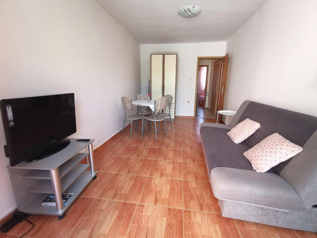 Apartmani Koin 메덜린 외부 사진