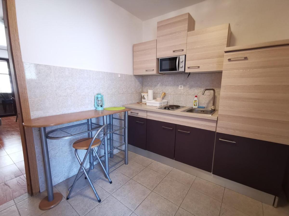 Apartmani Koin 메덜린 외부 사진
