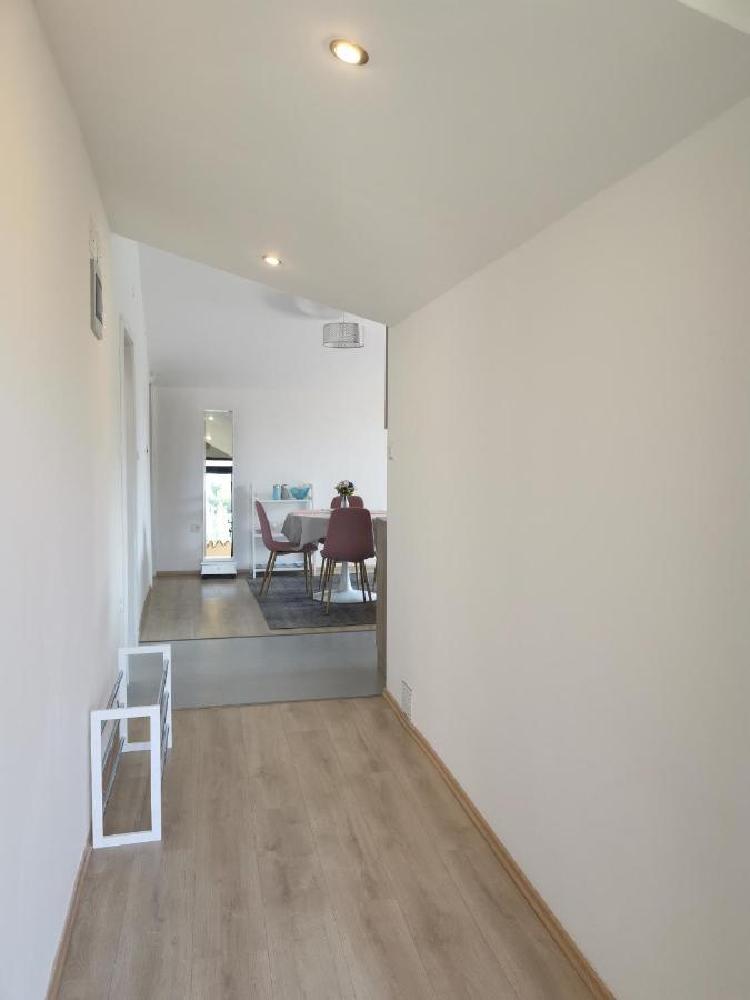 Apartmani Koin 메덜린 외부 사진