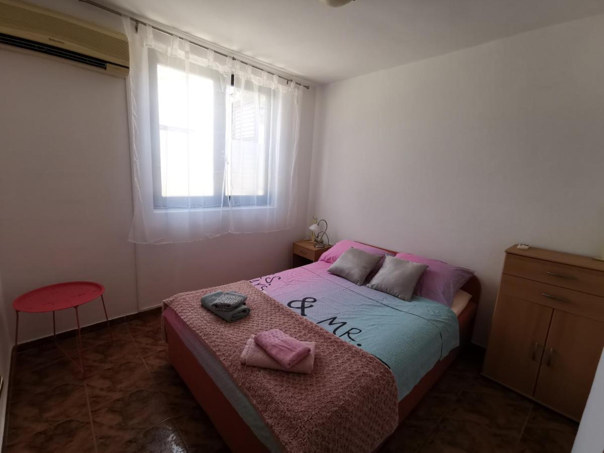 Apartmani Koin 메덜린 외부 사진